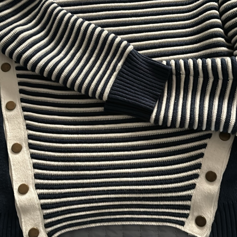 Veronica Beard Stripe Milou Ottoman Snap Mock Neck sweater. Sz Small - Picture 6 of 9